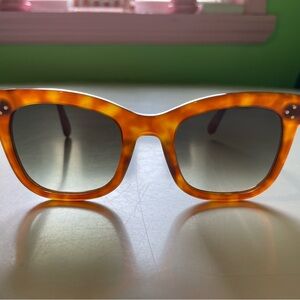 KREWE sunglassess Adele
Retail $255